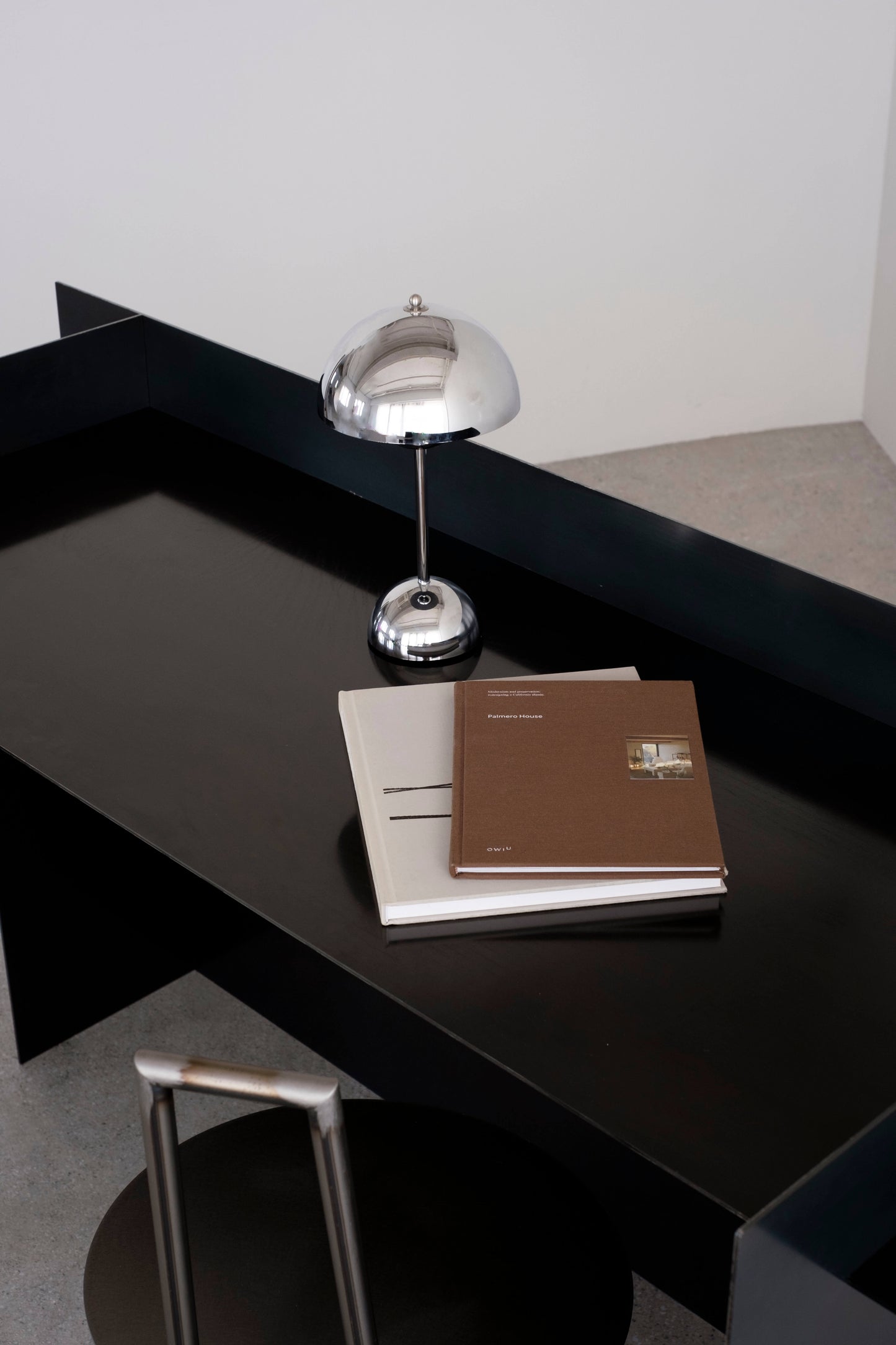Offset desk