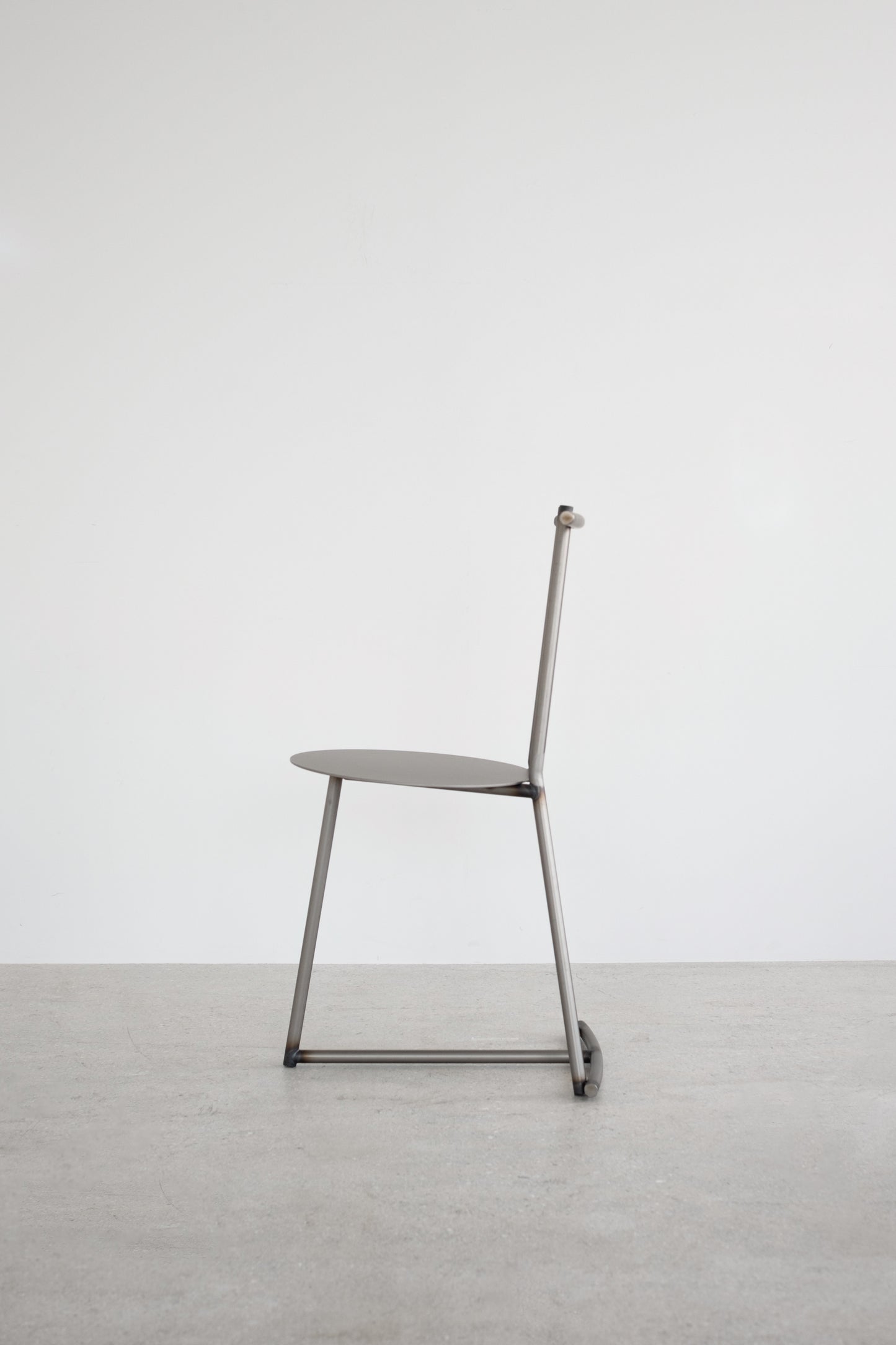 Hangar standerd chair