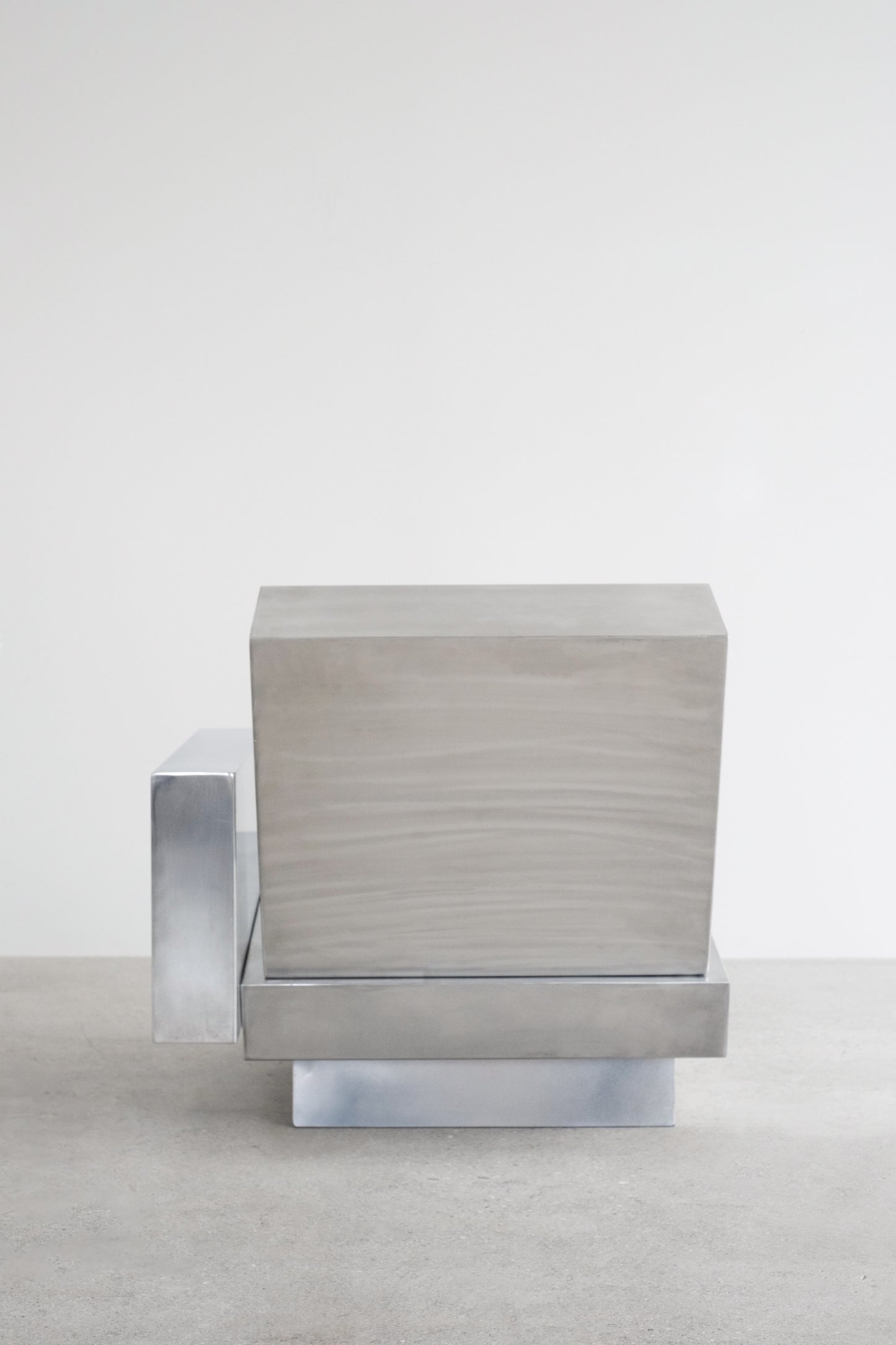 Stack lounge chair