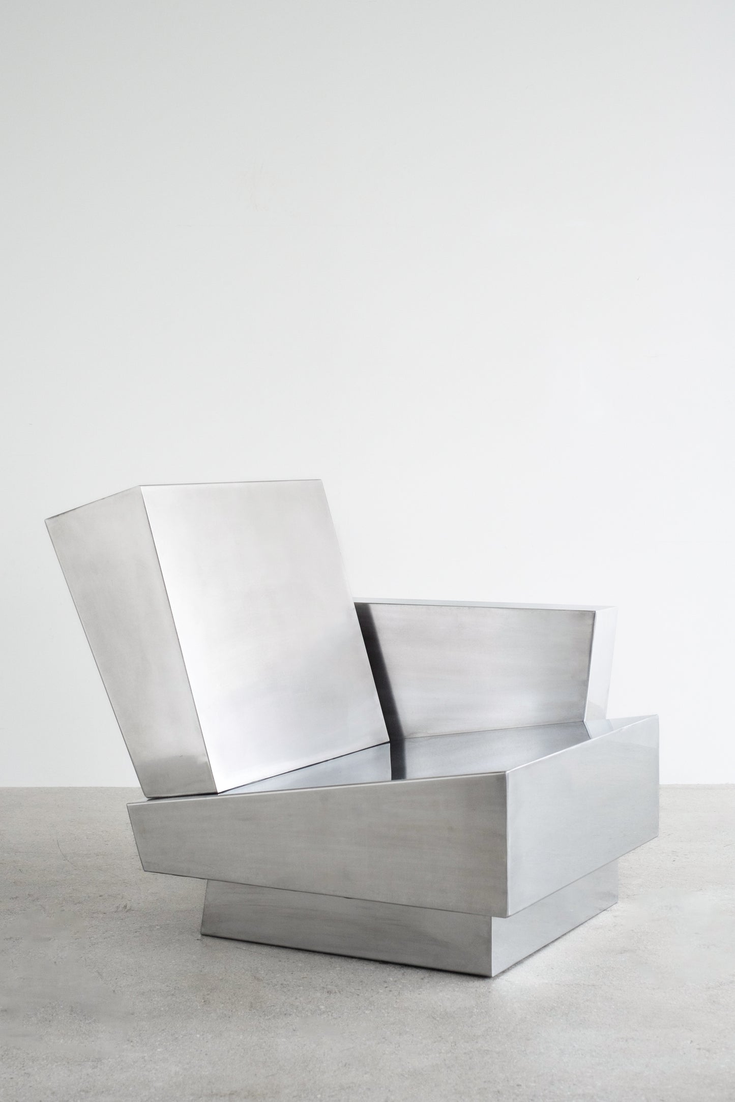 Stack lounge chair