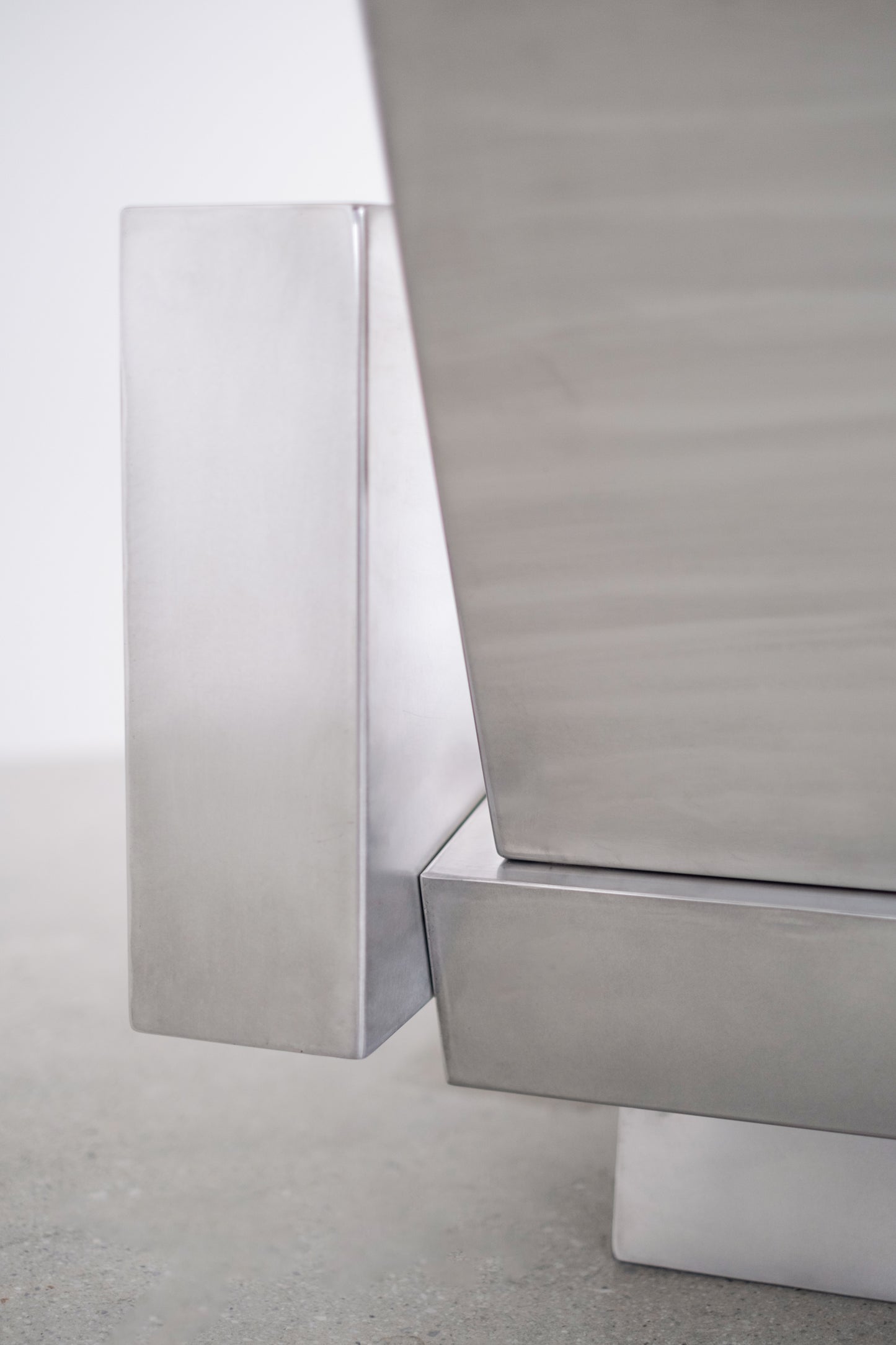 Stack lounge chair