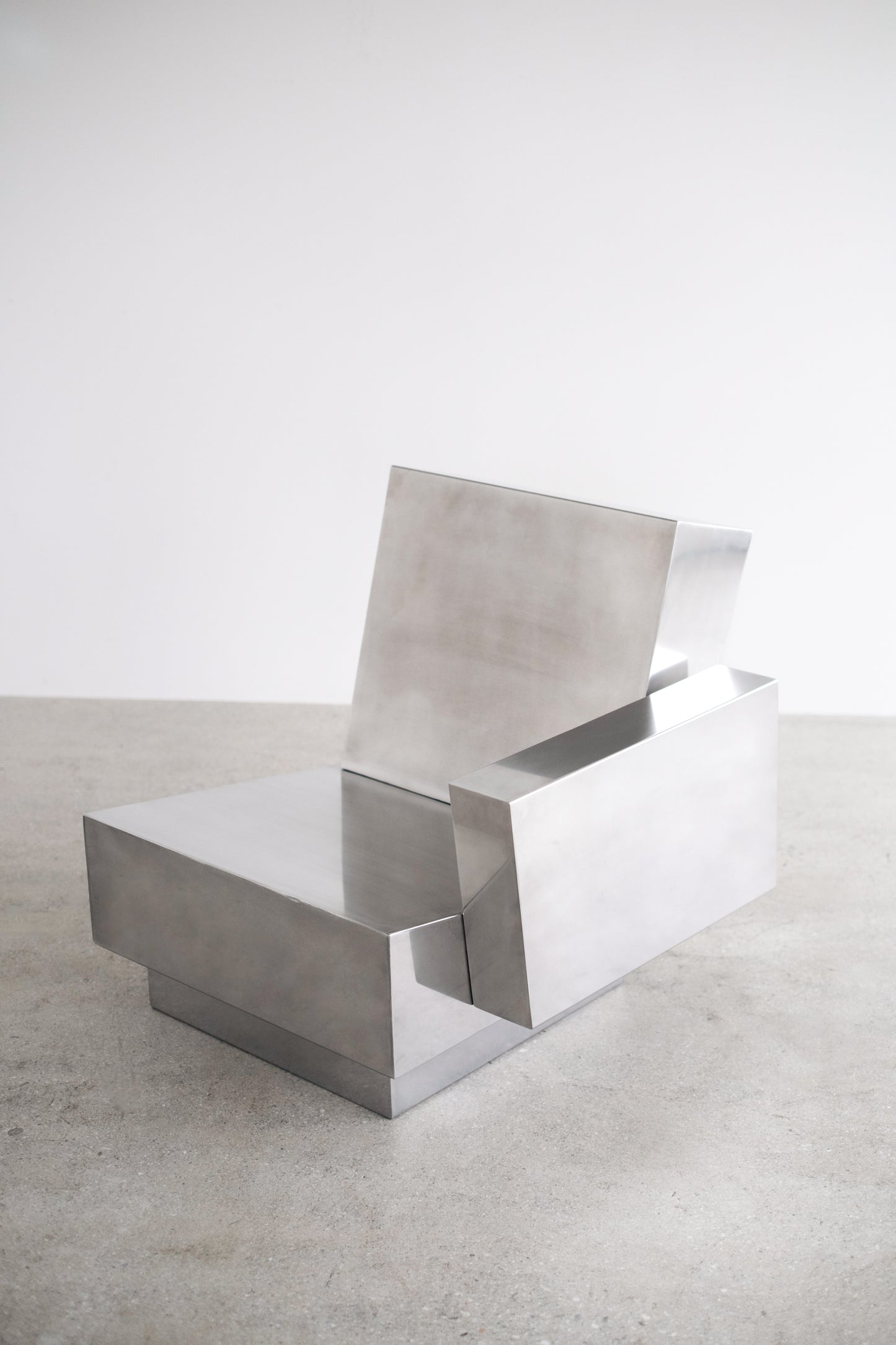 Stack lounge chair