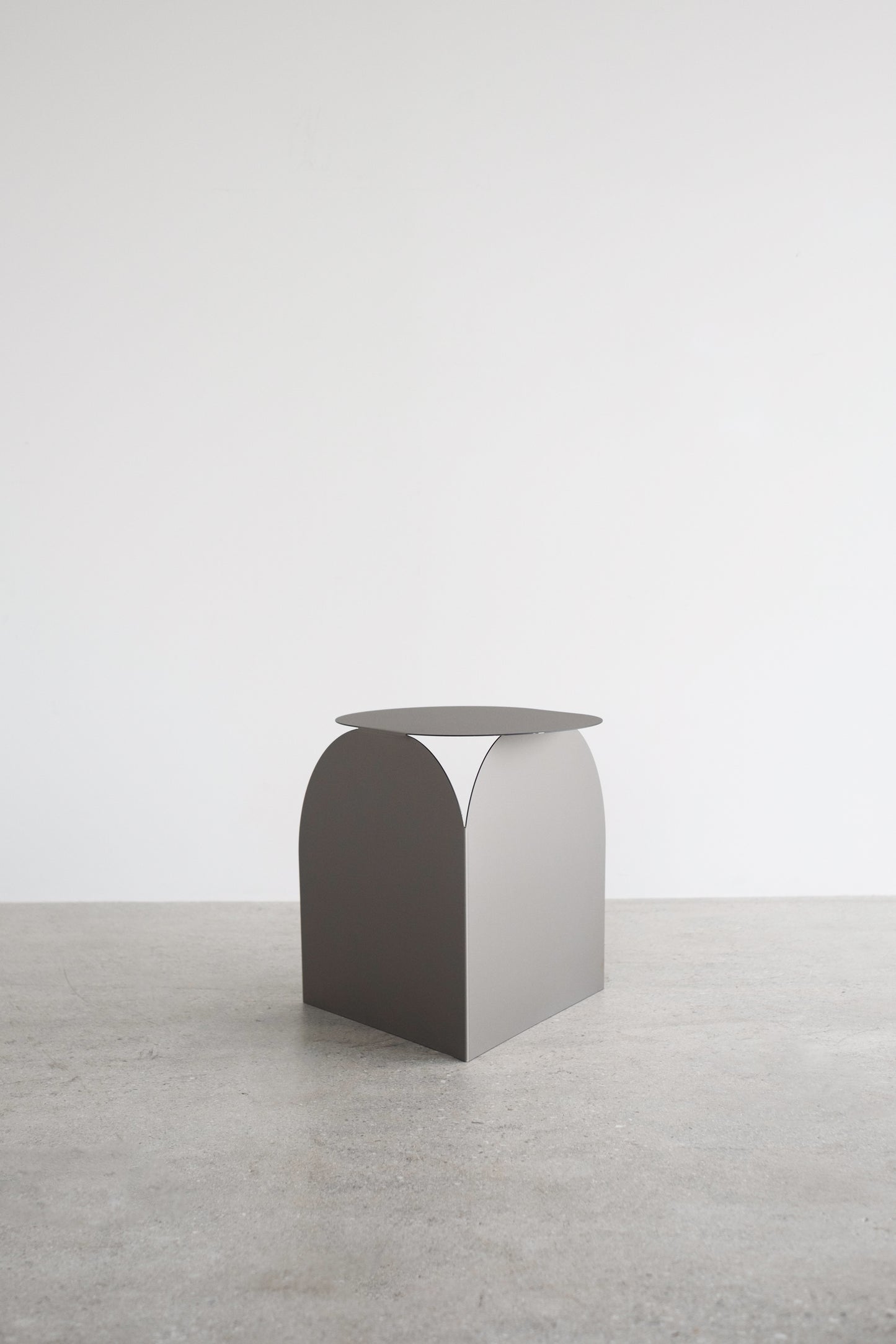 Peki peki side table