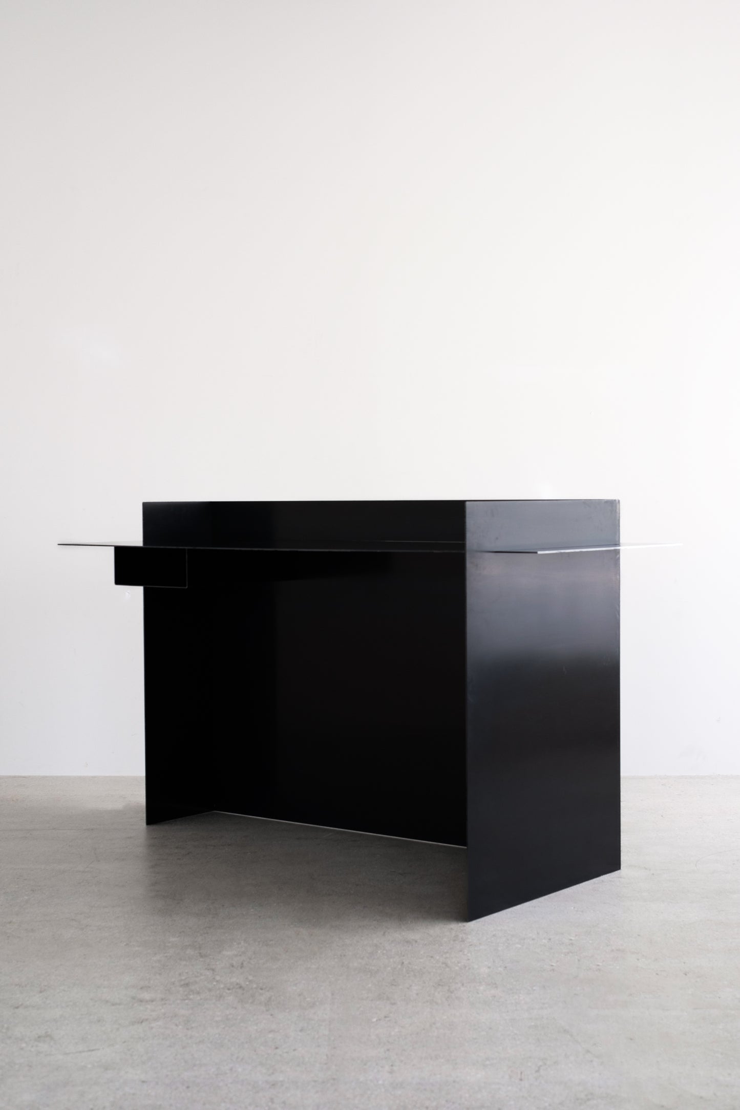 Offset desk