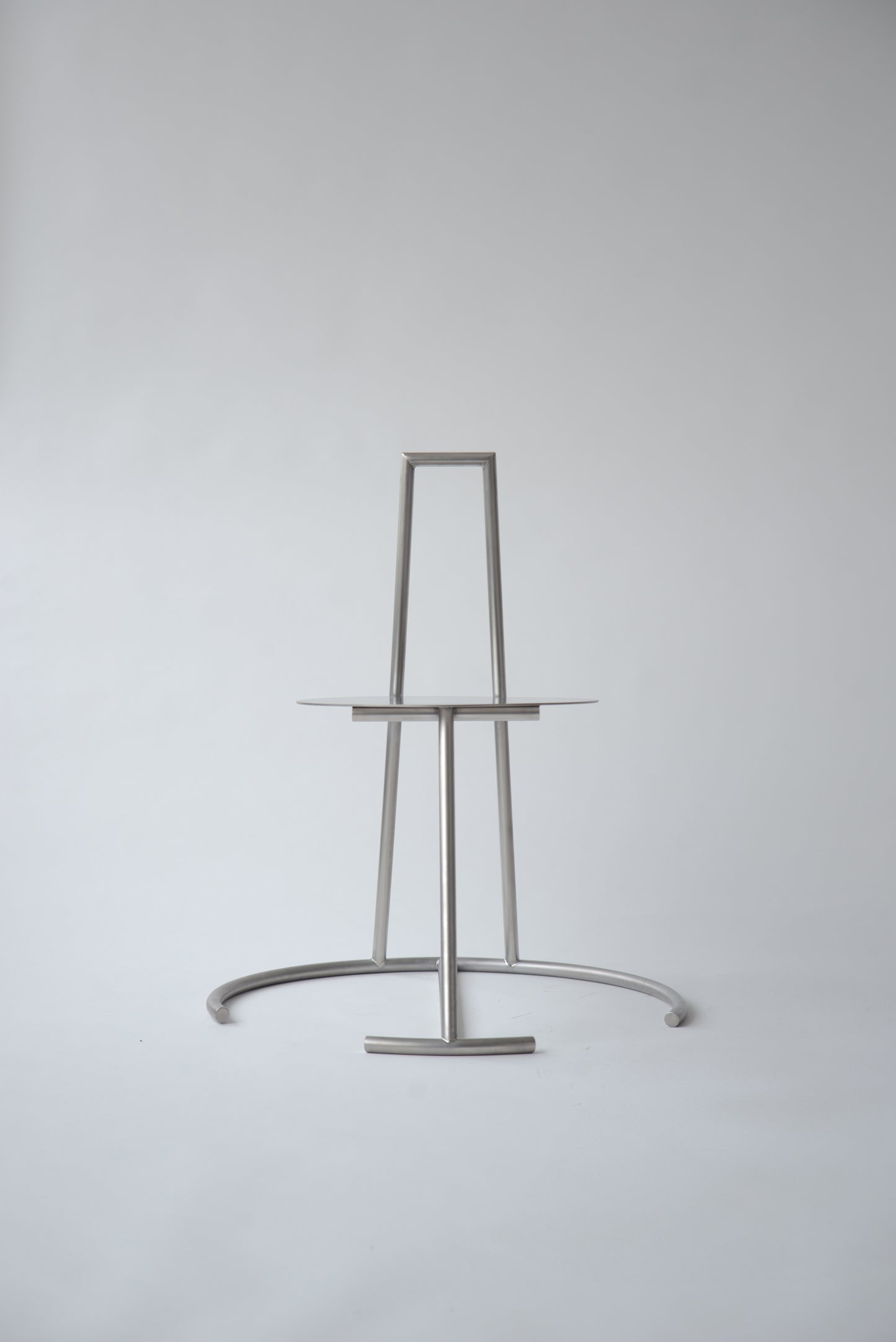 Linea Standerd Chair