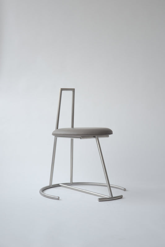 Linea Standerd Chair