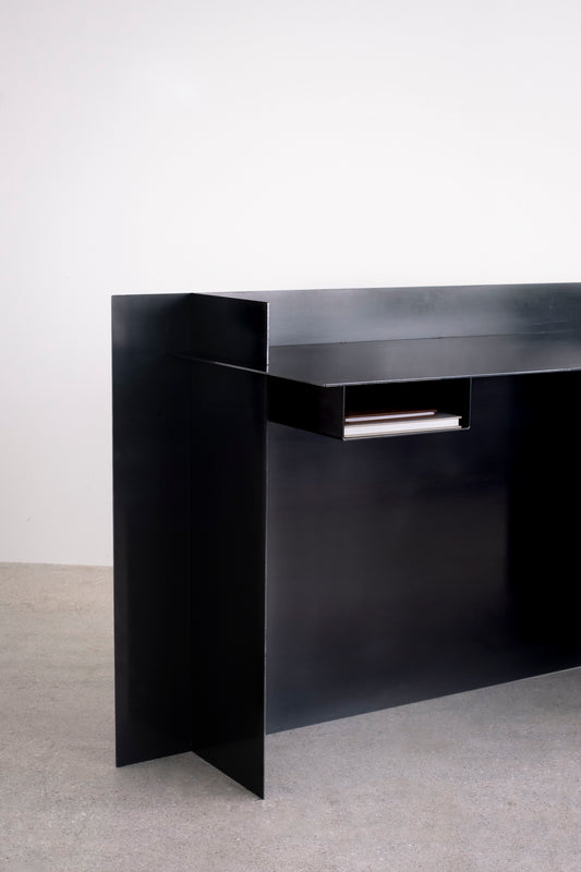 Offset desk
