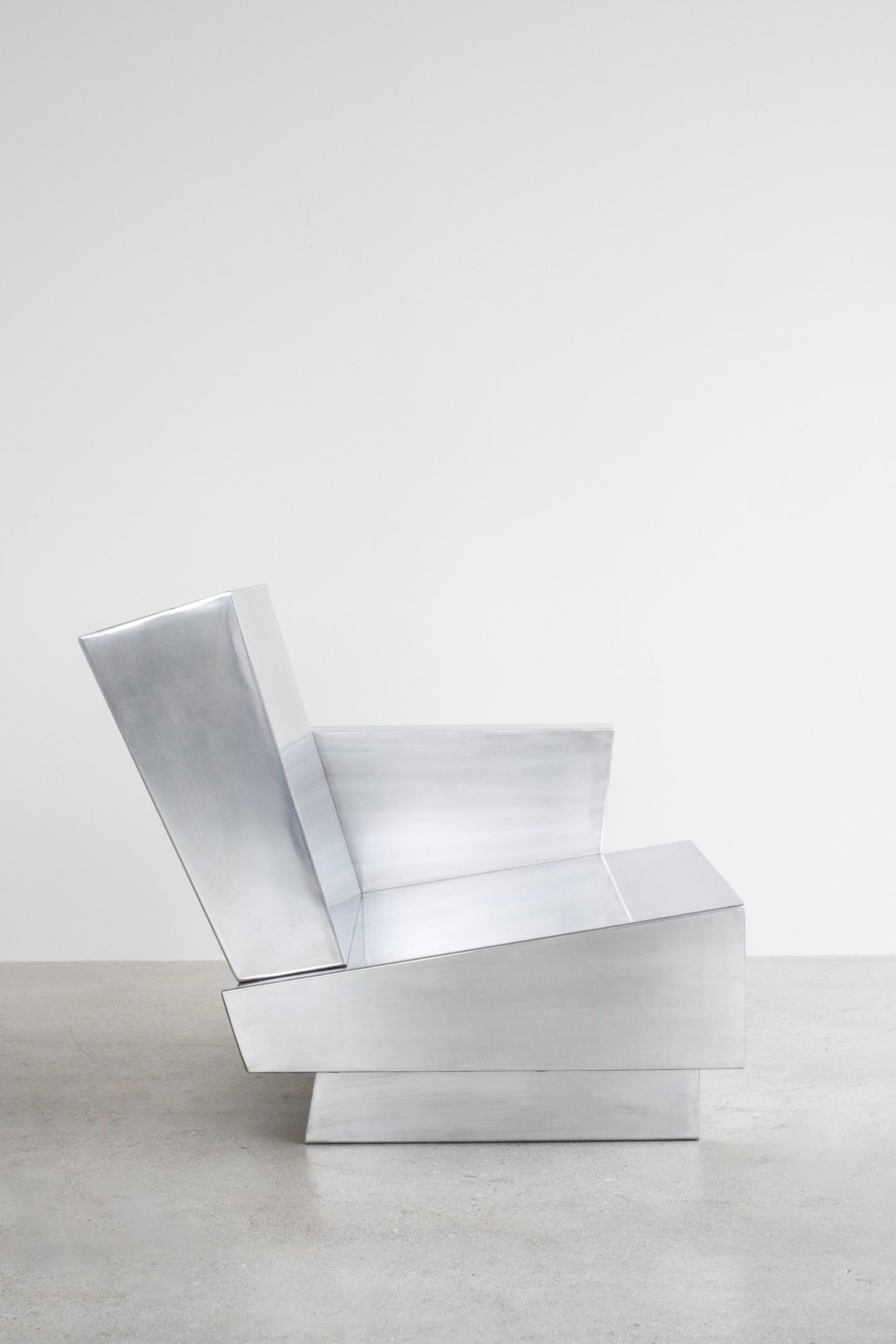 Stack lounge chair